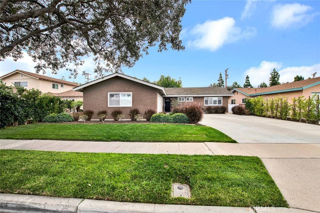 Fountain Valley, CA 92708,10572 Morning Glory CIR