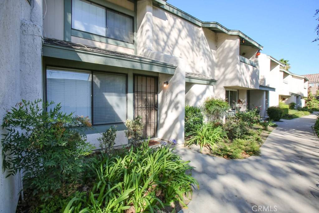 Brea, CA 92821,1586 Honeywood CT