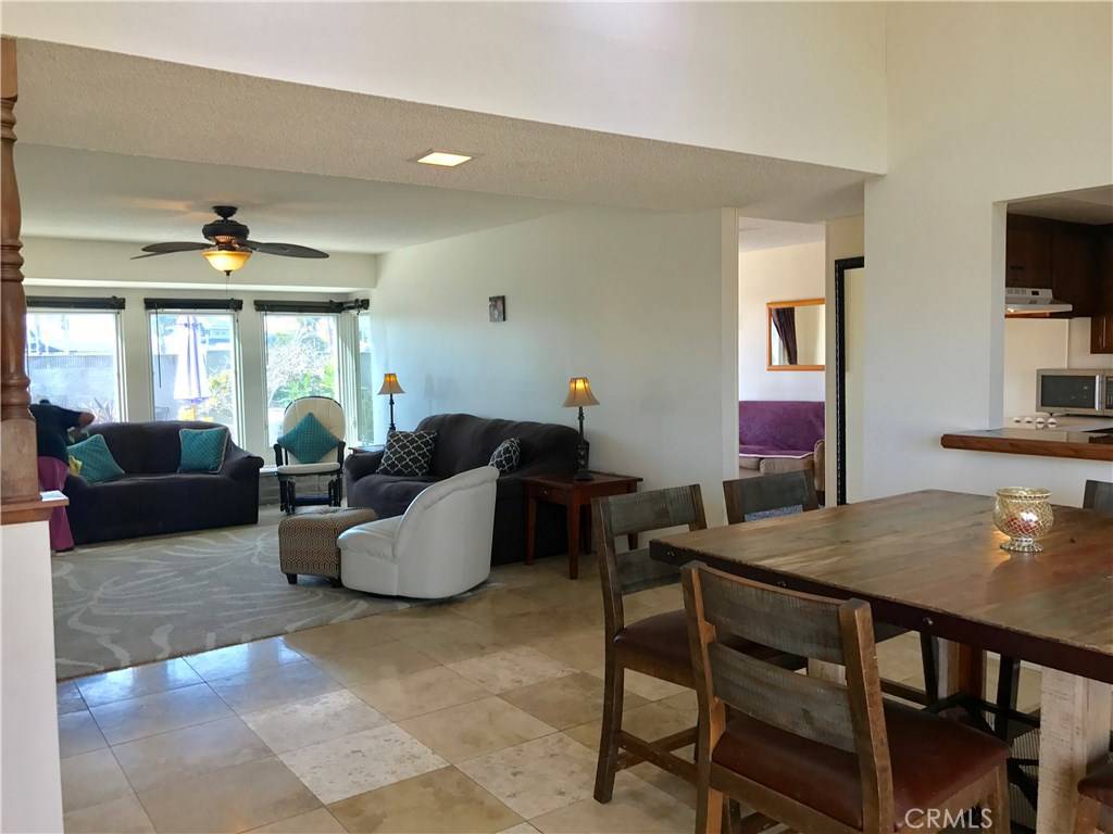 Huntington Beach, CA 92646,22211 Malibu LN