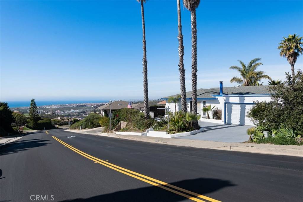 San Clemente, CA 92672,946 Avenida Presidio