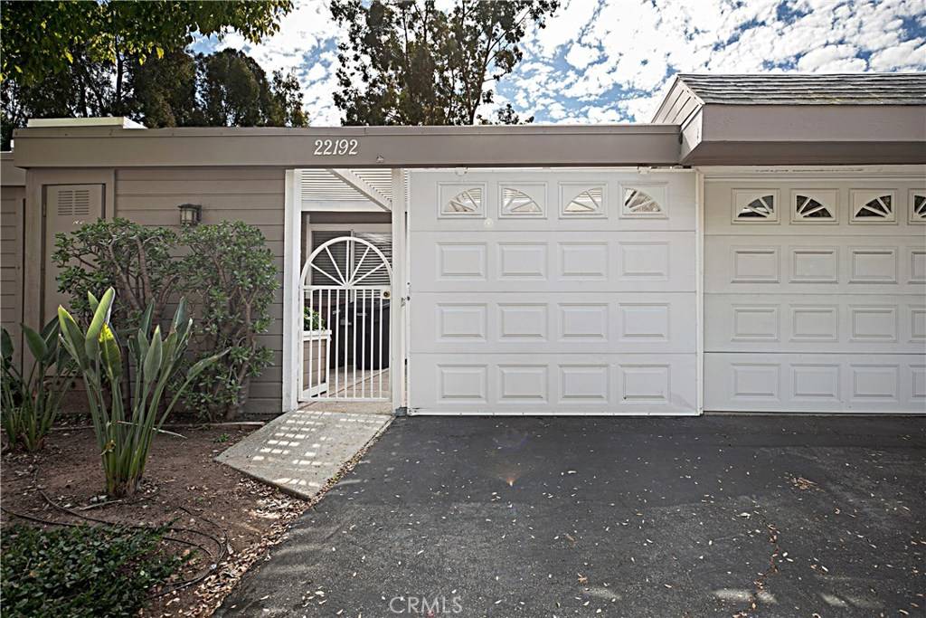 Laguna Hills, CA 92653,22192 Caminito Tasquillo #196