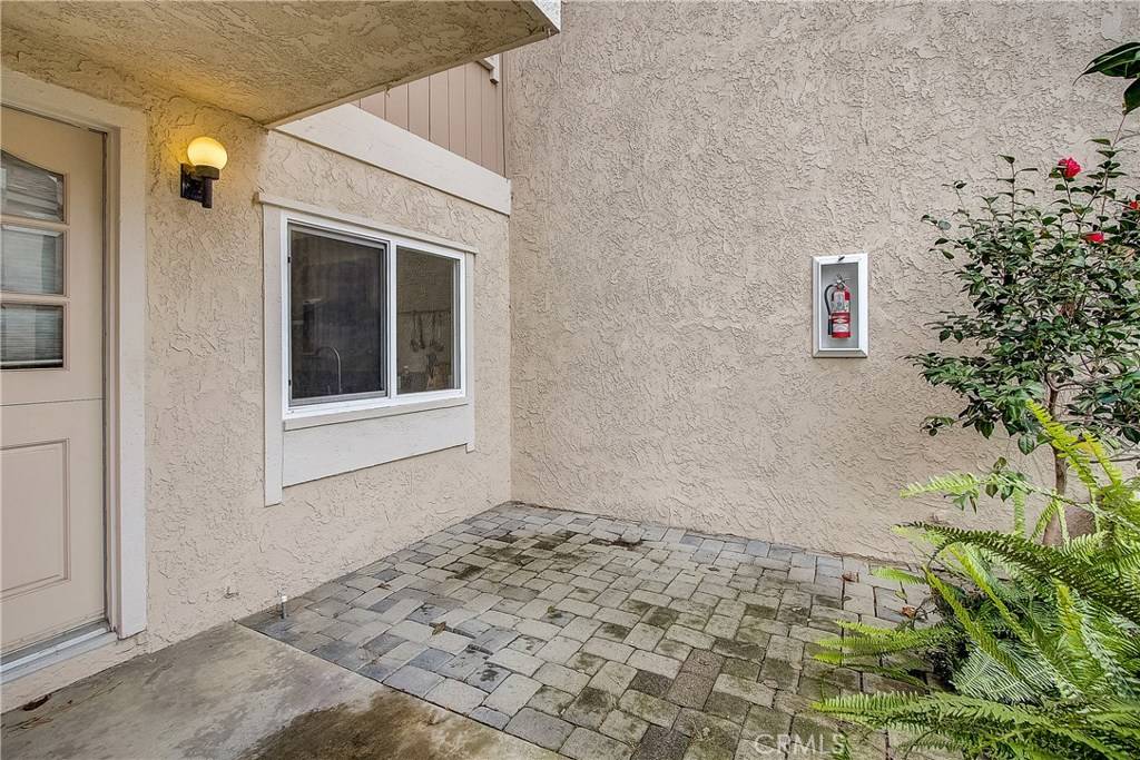 Irvine, CA 92604,35 Snowberry #4