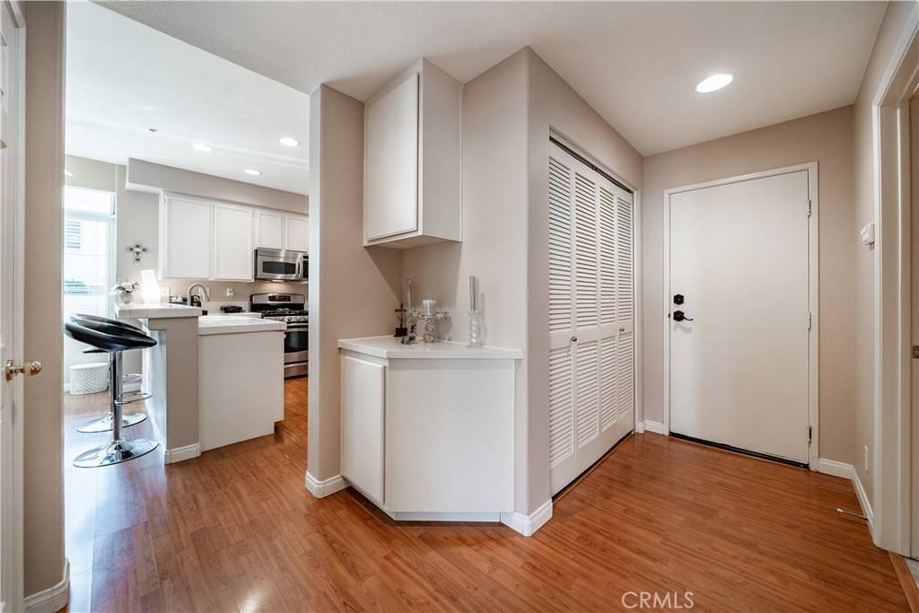 Rancho Santa Margarita, CA 92688,45 Tierra Plano