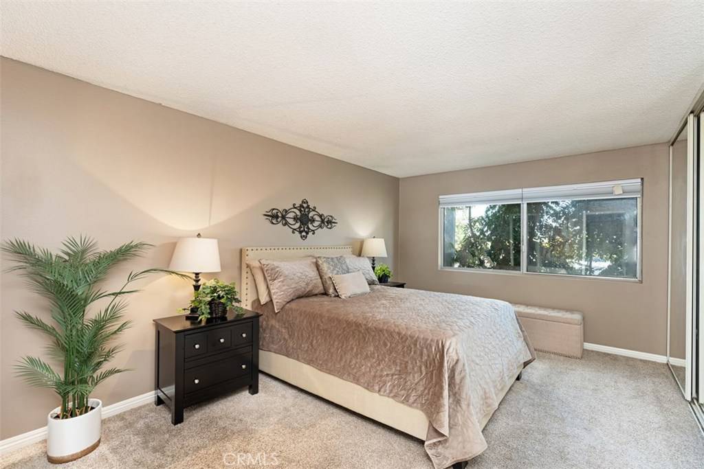 Laguna Hills, CA 92653,23422 CAMINITO BASILIO #324