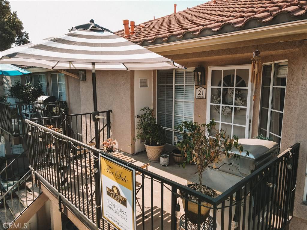 Rancho Santa Margarita, CA 92688,21 Hemlock #198