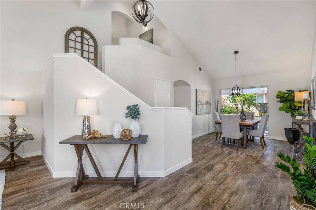 Rancho Santa Margarita, CA 92688,13 Mejorana