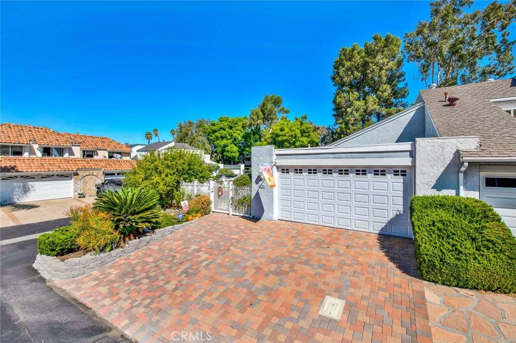 Lake Forest, CA 92630,22682 Pine Lake LN