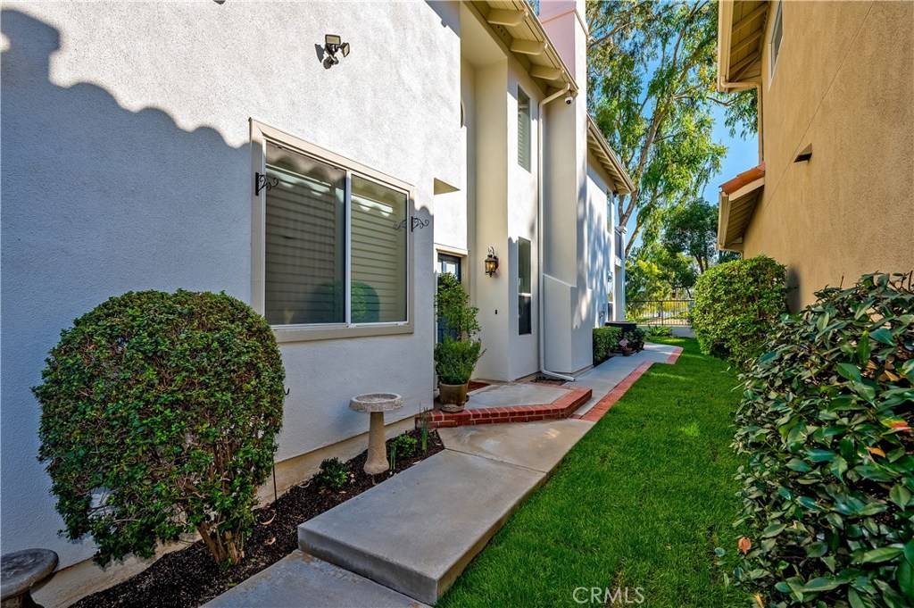 Rancho Santa Margarita, CA 92688,26 Via Helena