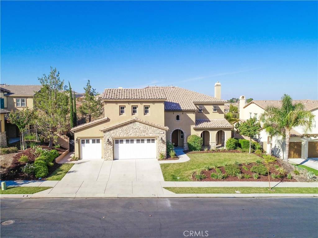 Corona, CA 92883,8212 Tender WAY