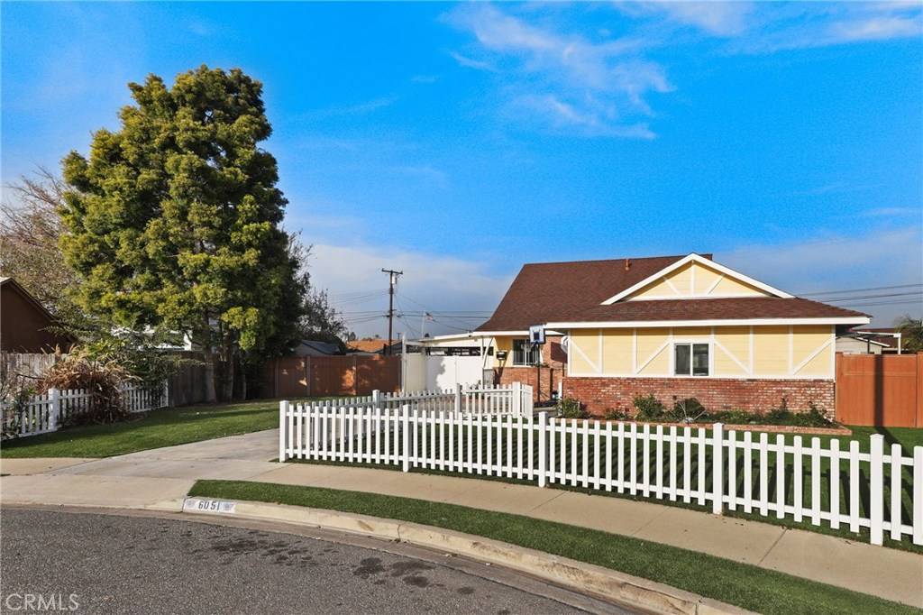 Westminster, CA 92683,6051 Comanche DR