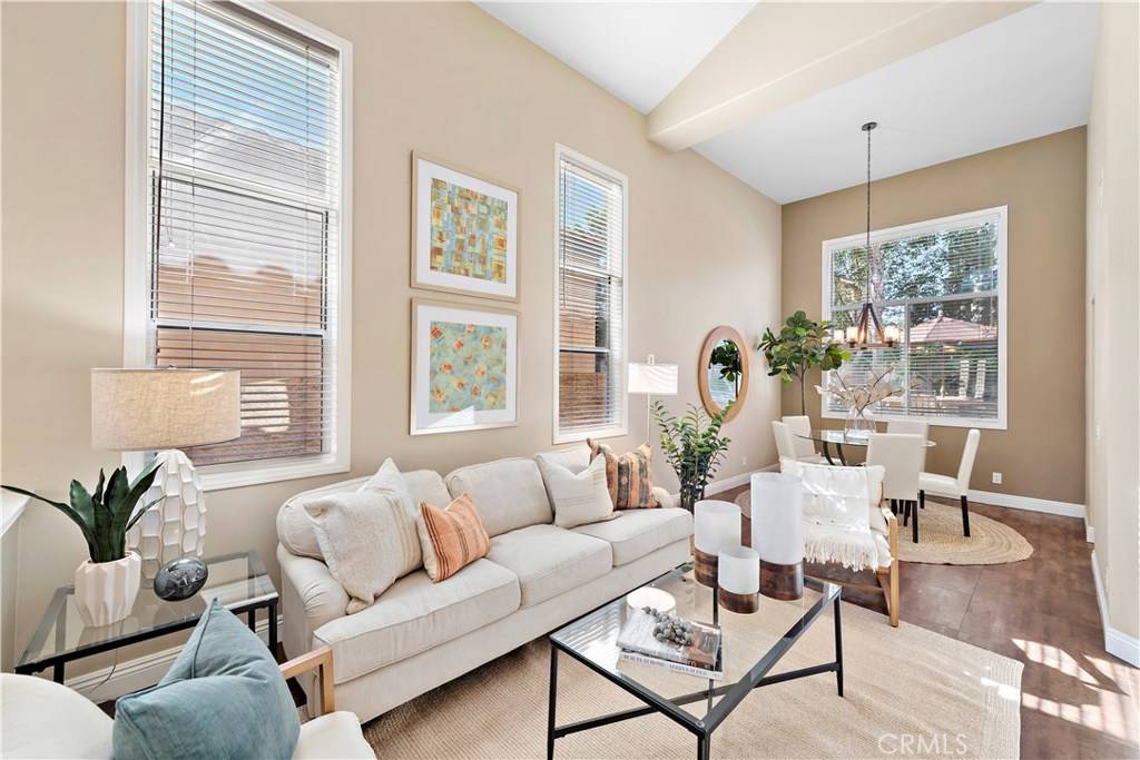 Rancho Santa Margarita, CA 92688,7 Relampago