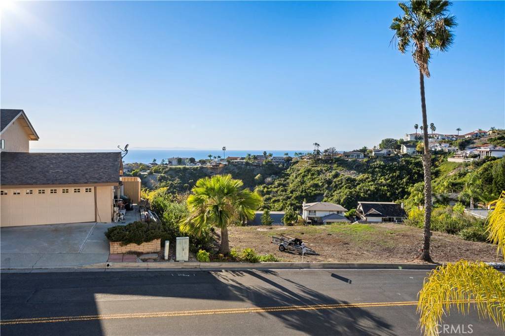 San Clemente, CA 92672,605 E Avenida San Juan