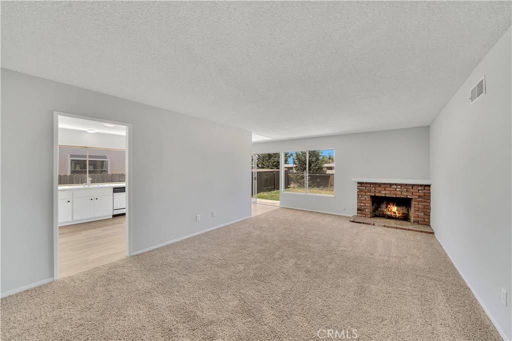 Huntington Beach, CA 92649,17171 Apel LN