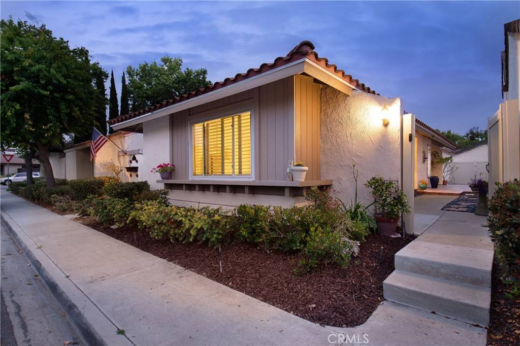 Irvine, CA 92618,5 Lemon Grove