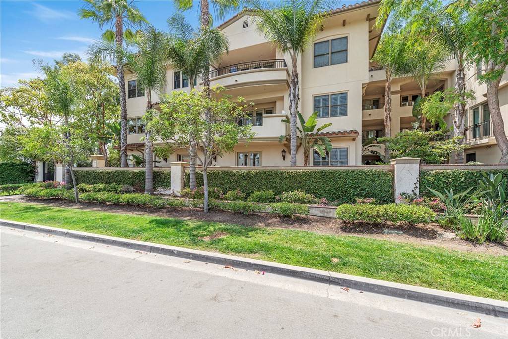 Costa Mesa, CA 92627,401 Bernard ST #204