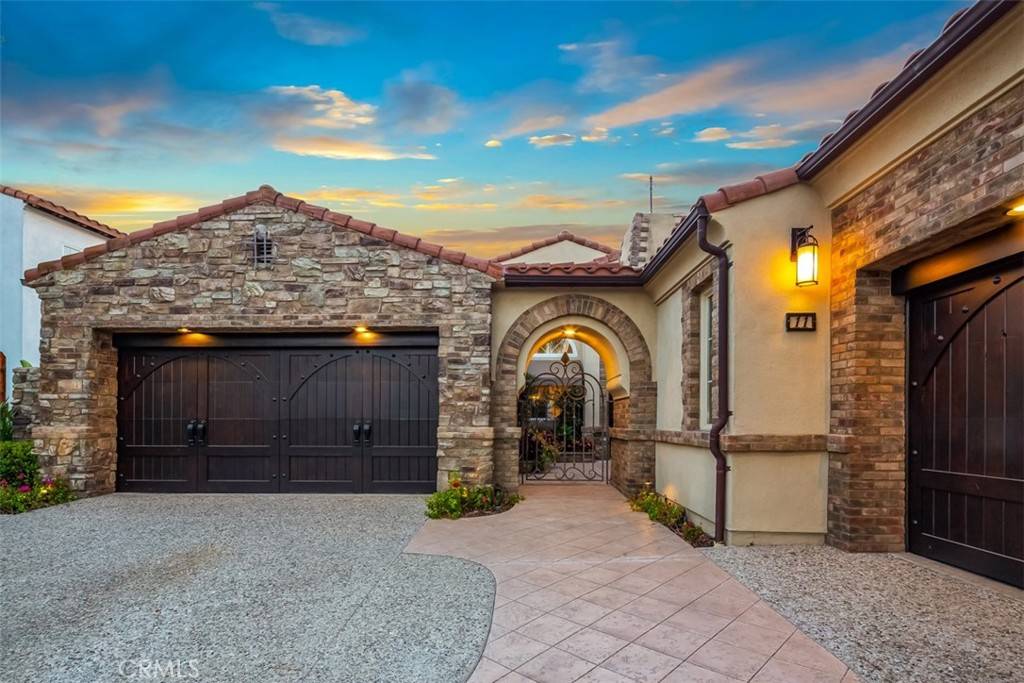 Laguna Niguel, CA 92677,11 Malea