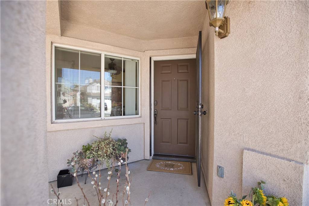 Corona, CA 92878,880 SHADE TREE WAY