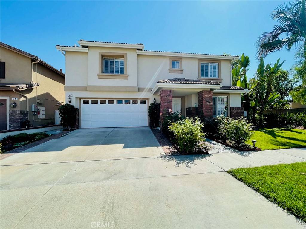 Irvine, CA 92602,26 Valente