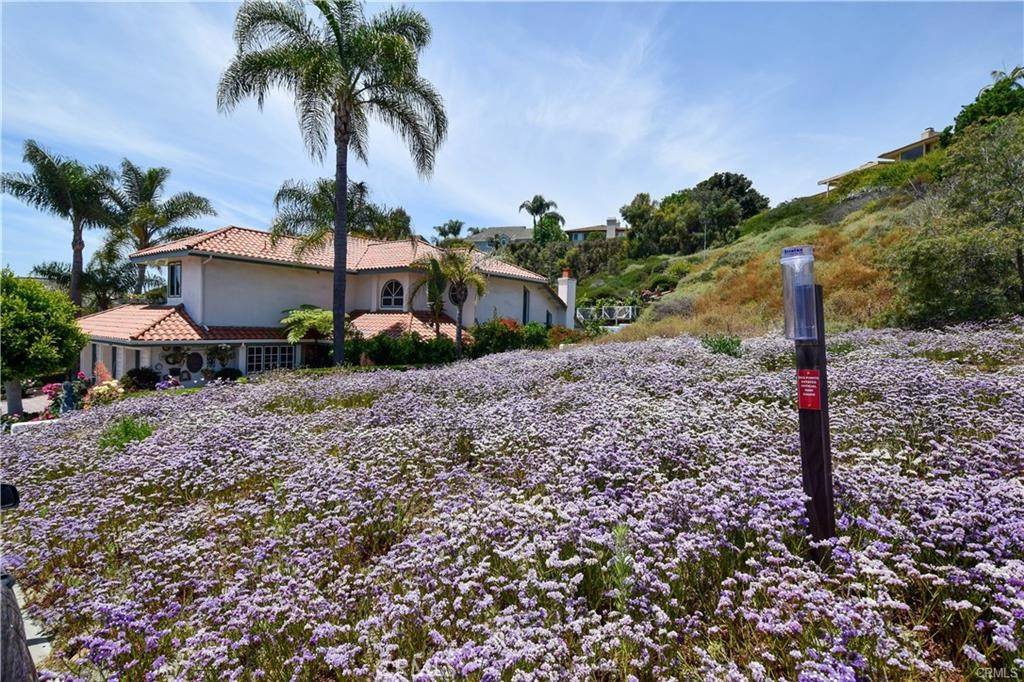 San Clemente, CA 92673,25 Cantilena