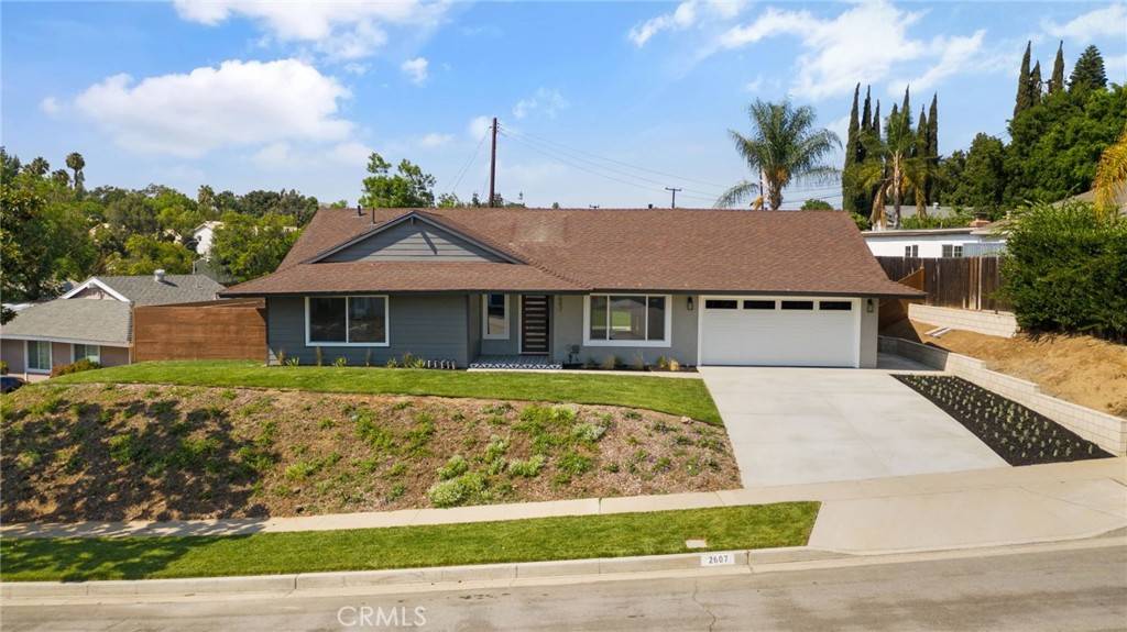 Fullerton, CA 92831,2607 Shawn LN