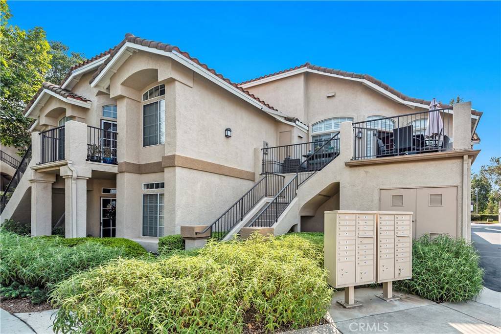 Rancho Santa Margarita, CA 92688,2 Carmesi