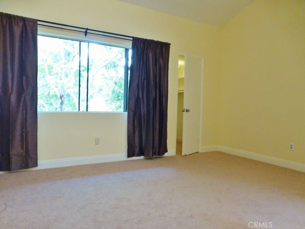 Irvine, CA 92620,223 Pineview