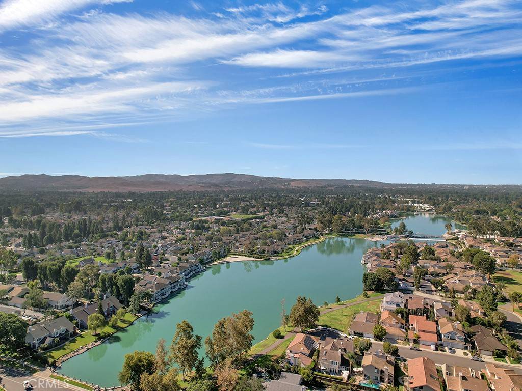 Irvine, CA 92604,5 Laketrail