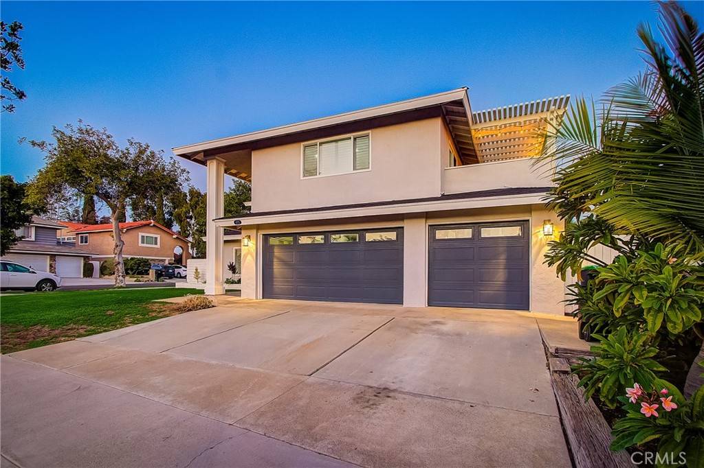 Tustin, CA 92780,13772 Ridgecrest CIR