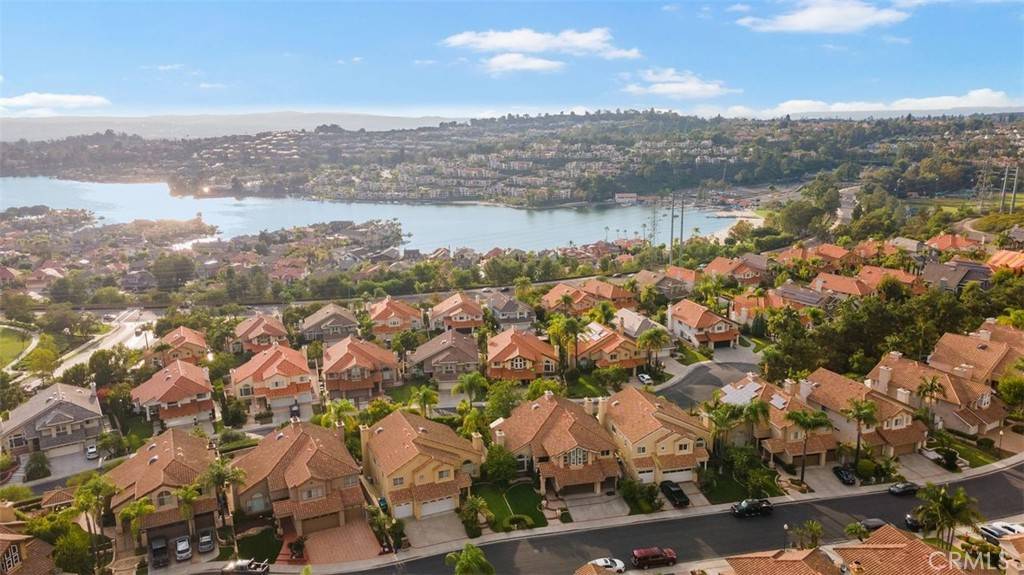 Mission Viejo, CA 92692,22515 Bayberry