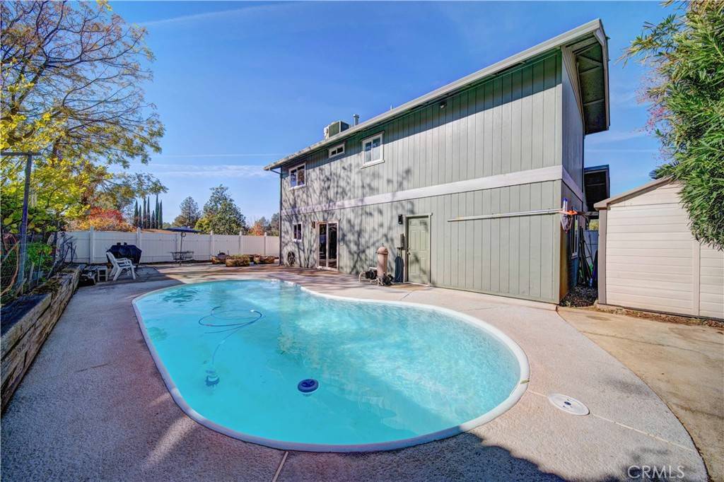 Redding, CA 96002,2205 Jessica WAY