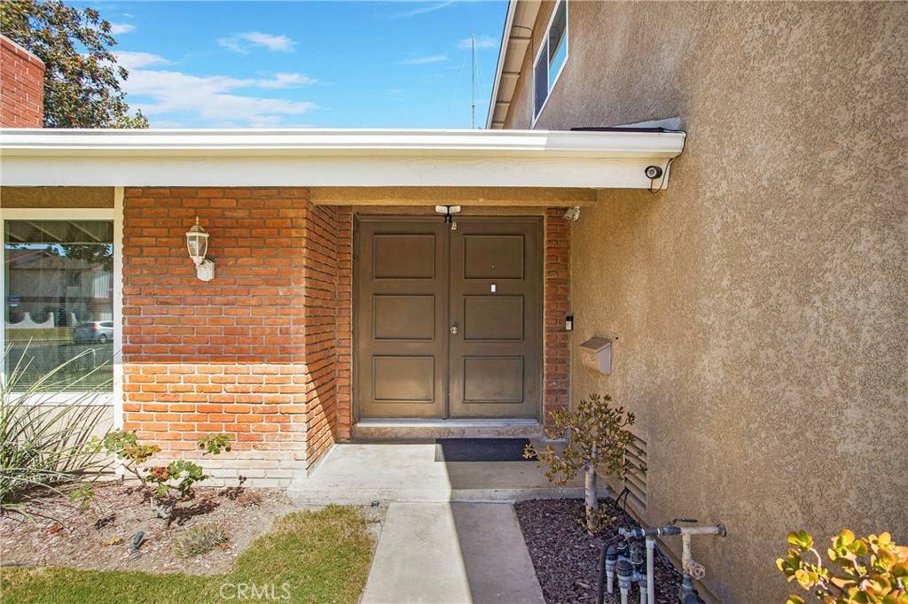 Santa Ana, CA 92707,209 W HARVEY AVE
