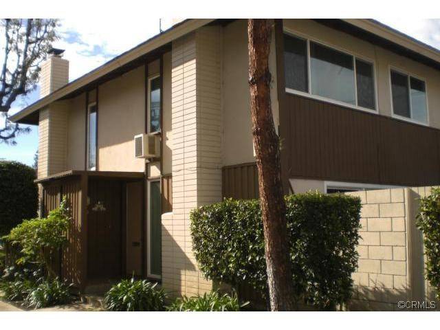 Tustin, CA 92780,15500 Tustin Village WAY #79