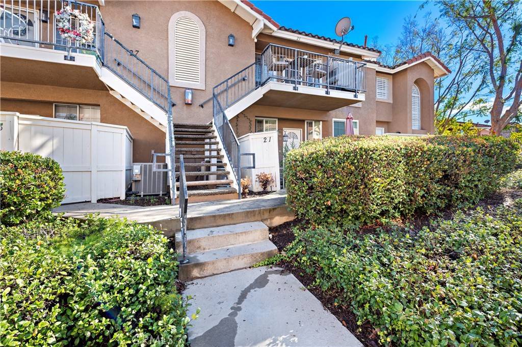 Rancho Santa Margarita, CA 92688,23 Via Confianza