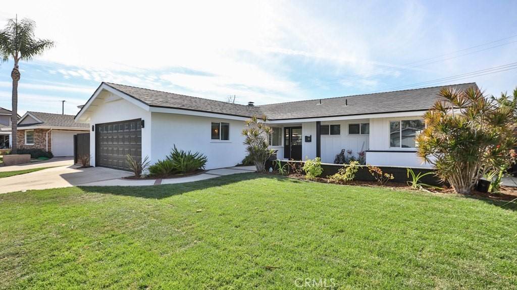 Costa Mesa, CA 92626,3083 Roanoke LN