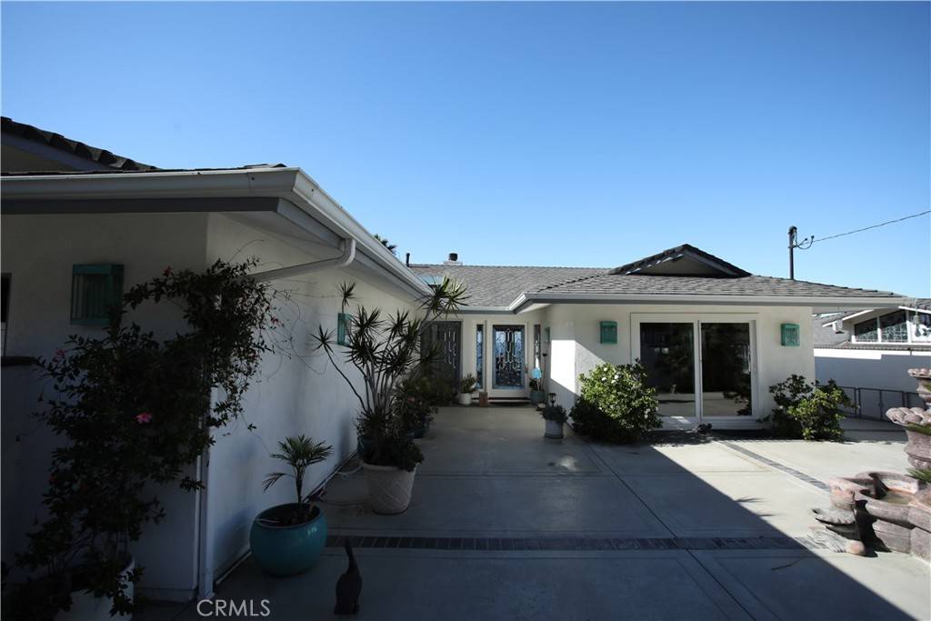 San Clemente, CA 92672,407 Avenida Teresa