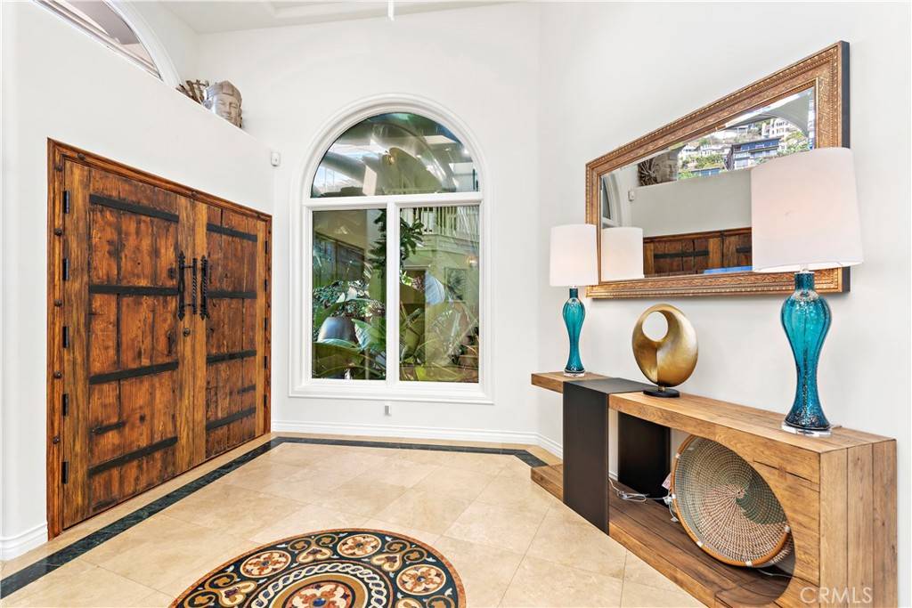 Laguna Beach, CA 92651,31319 Monterey ST