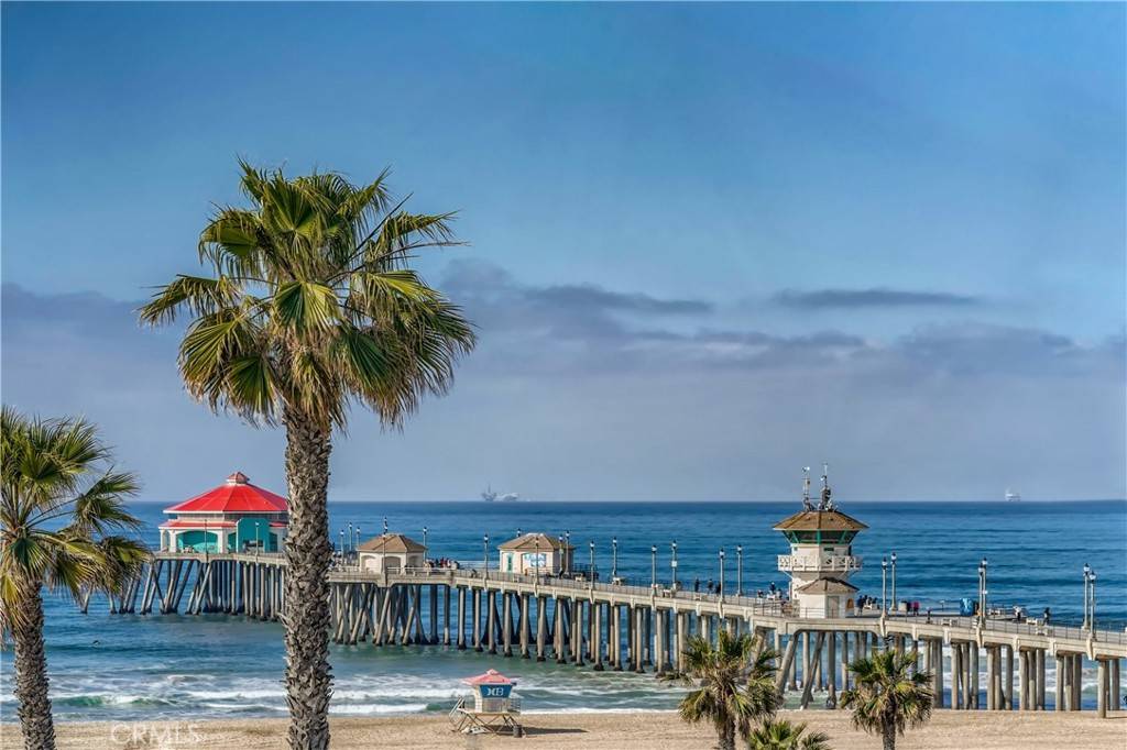 Huntington Beach, CA 92648,200 PACIFIC COAST HWY #332