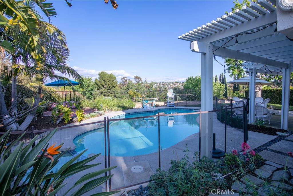 Mission Viejo, CA 92692,27435 Via Amistoso