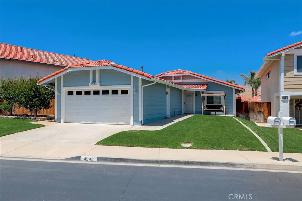 Corona, CA 92878,4544 Pennyroyal DR