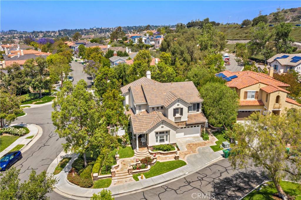 Ladera Ranch, CA 92694,9 Clawson