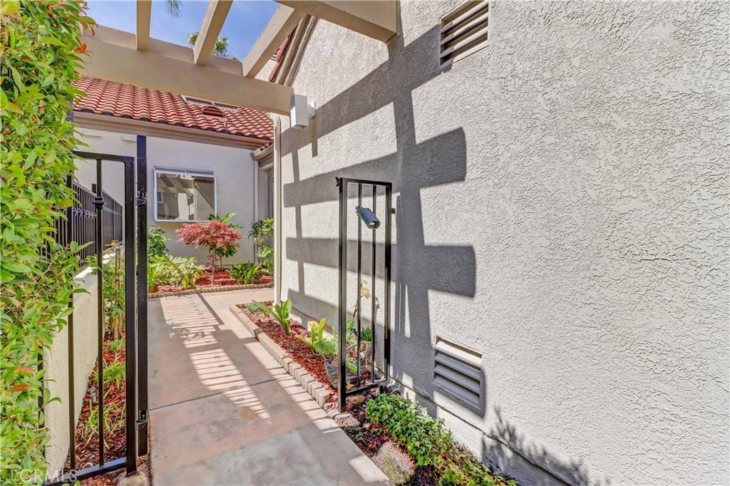 Mission Viejo, CA 92692,27994 Tortola #279