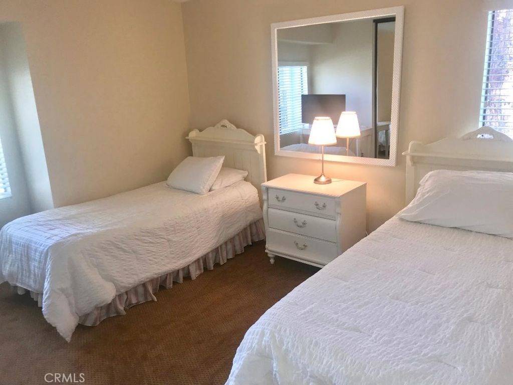 619 Springbrook N Irvine, CA 92614