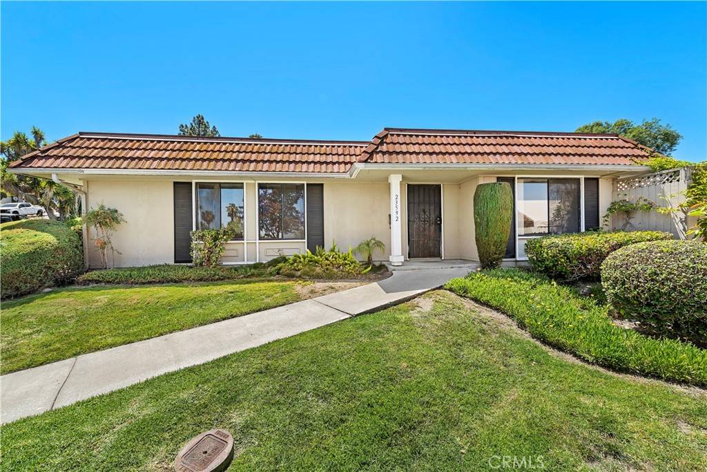 Aliso Viejo, CA 92656,23592 Los Grandes ST