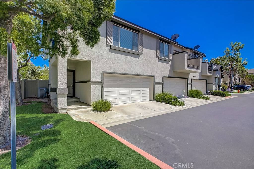 Orange, CA 92869,3329 E Metcalf CIR #B