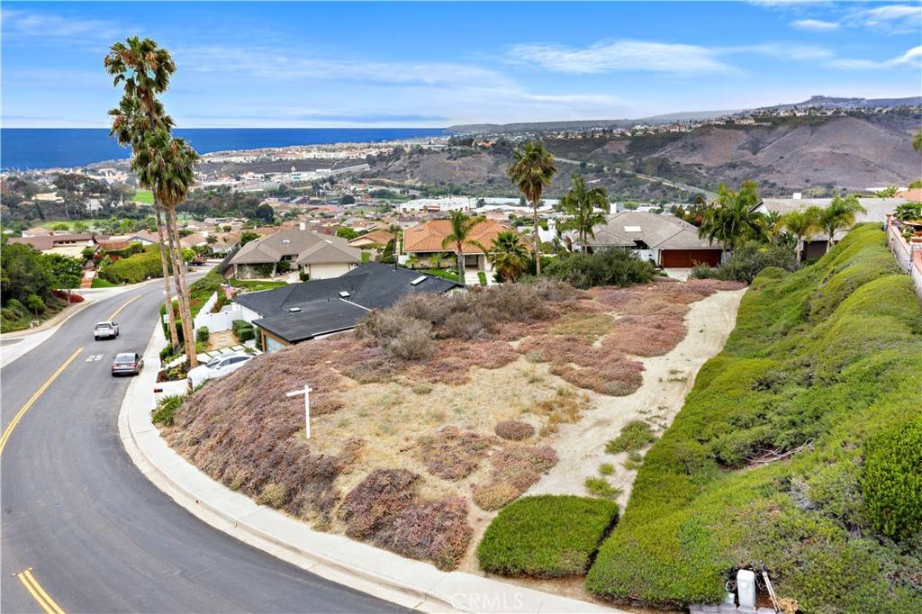 San Clemente, CA 92672,944 Avenida Presidio