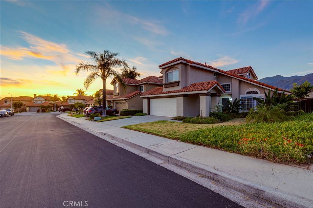 Rancho Santa Margarita, CA 92688,7 Mandevilla