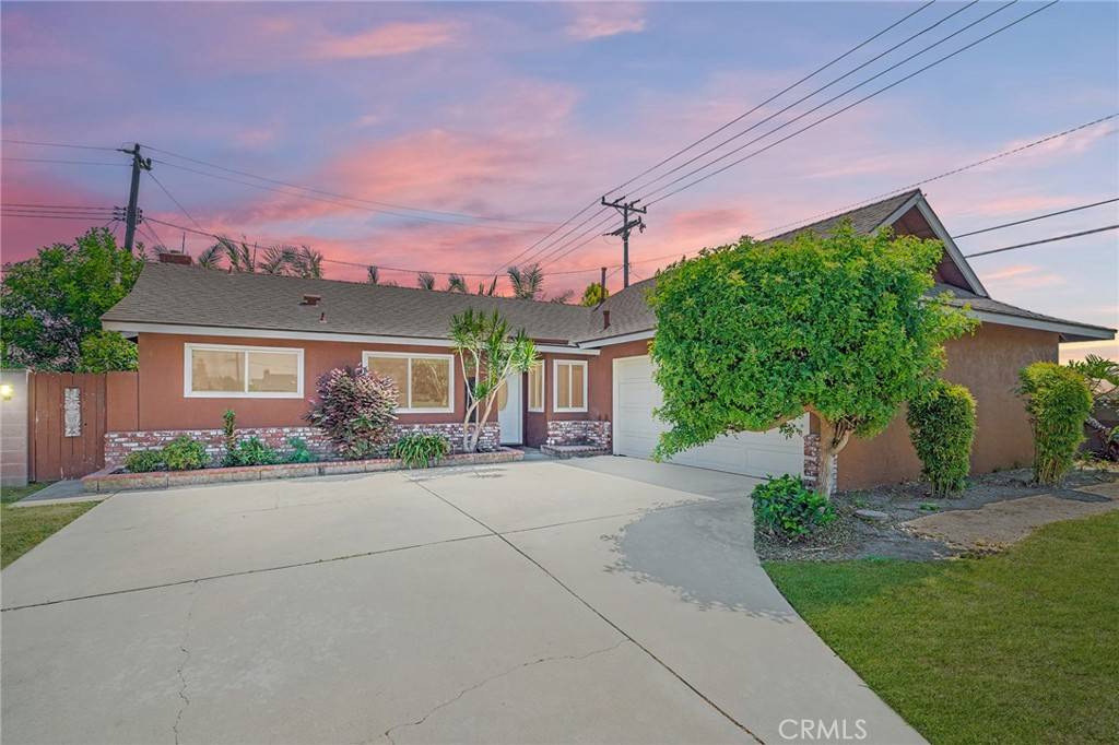 Huntington Beach, CA 92647,6002 Calvin CIR