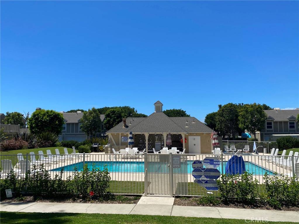 Huntington Beach, CA 92649,4488 ALDERPORT DR