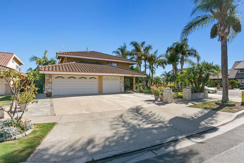 Westminster, CA 92683,15612 Garland CIR