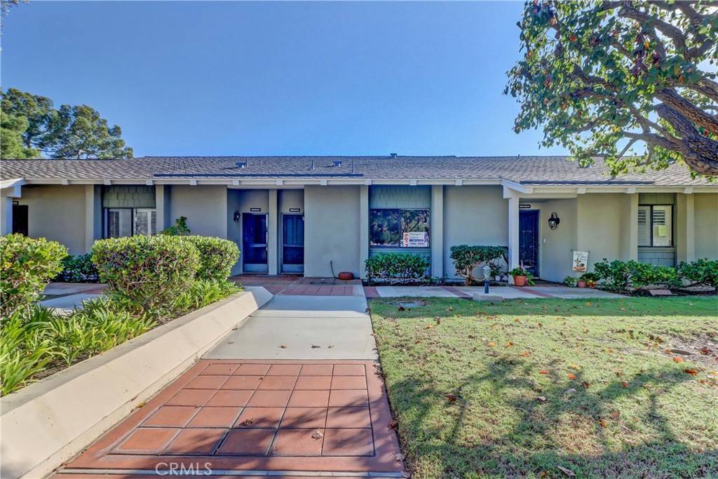 Huntington Beach, CA 92646,8644 Portola CT #14C